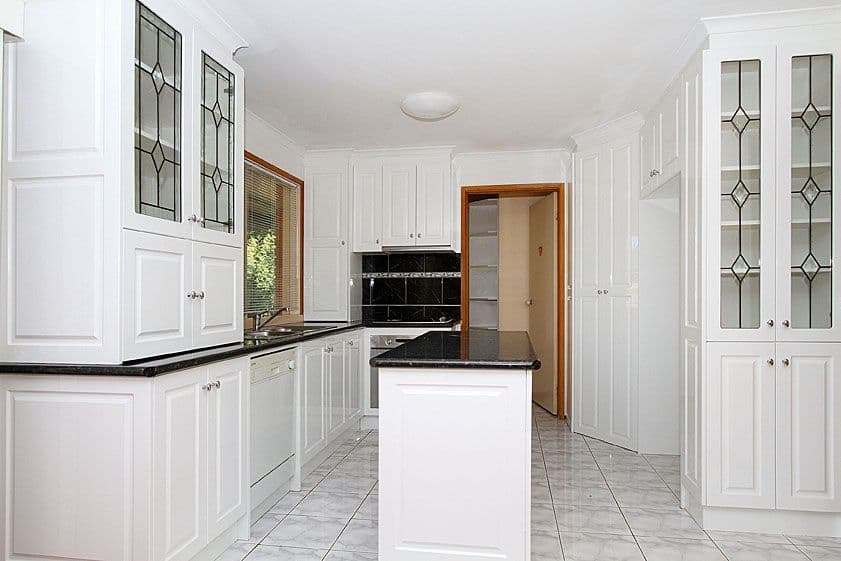36 Grenda Drive, MILL PARK VIC 3082, Mill Park - Thumbnail 3