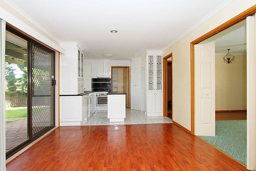 36 Grenda Drive, MILL PARK VIC 3082, Mill Park - Thumbnail 4