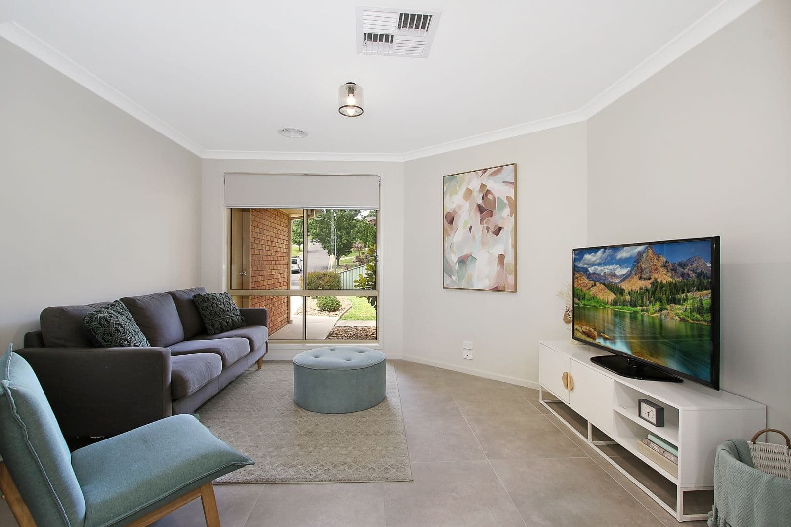 26 Orchard Way, Lavington NSW 2641, Lavington - Thumbnail 2