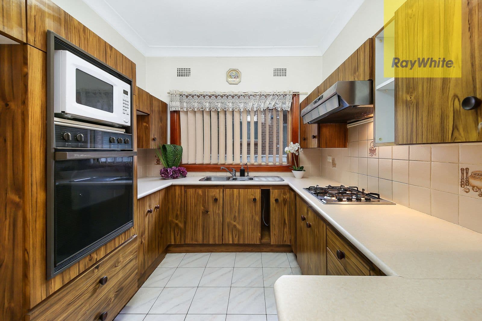211 Robertson Street, Guildford - Thumbnail 3