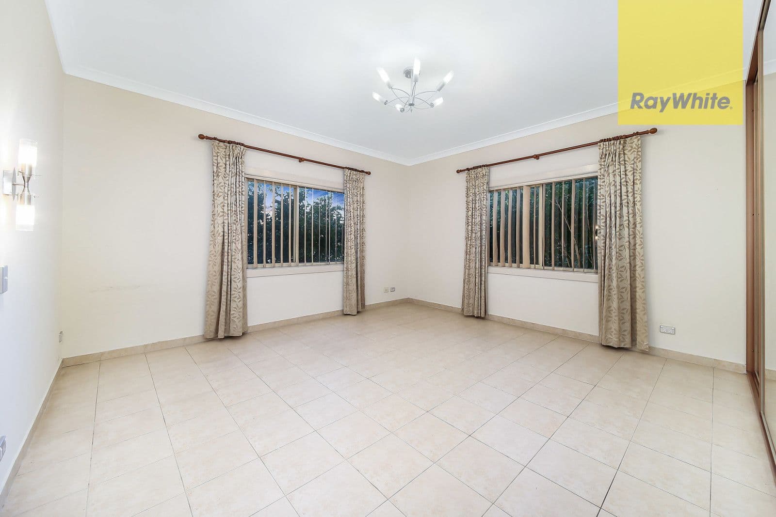 211 Robertson Street, Guildford - Thumbnail 5