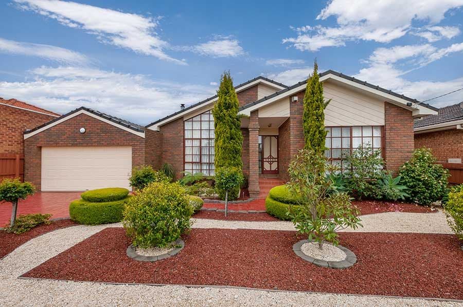 37 Amesbury Avenue, CRAIGIEBURN VIC 3064, Craigieburn - Image 1