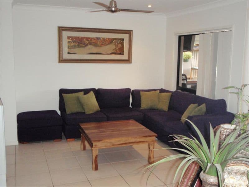 22 Marineview Avenue, SCARNESS QLD 4655, Scarness - Thumbnail 2