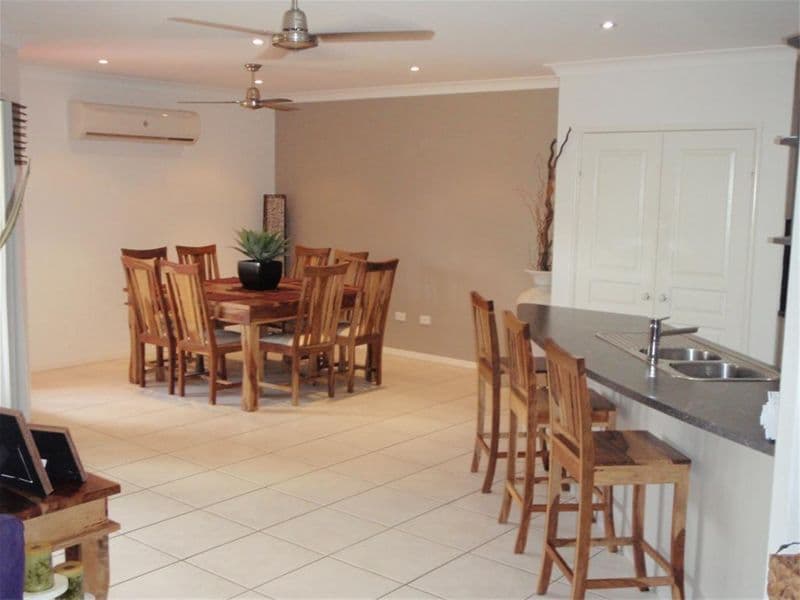 22 Marineview Avenue, SCARNESS QLD 4655, Scarness - Thumbnail 3