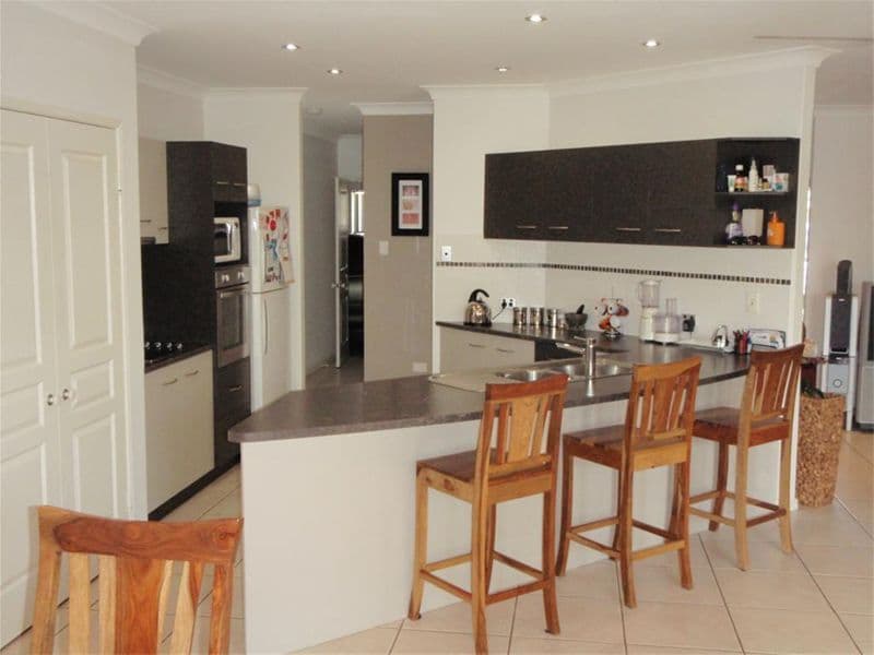 22 Marineview Avenue, SCARNESS QLD 4655, Scarness - Thumbnail 4