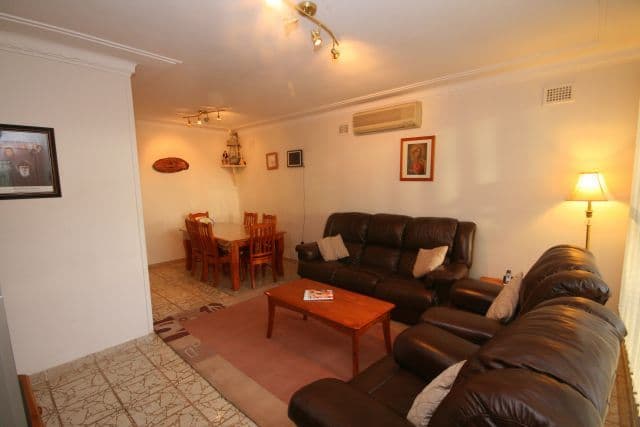 7 Leighdon Street, BASS HILL NSW 2197, Bass Hill - Thumbnail 2