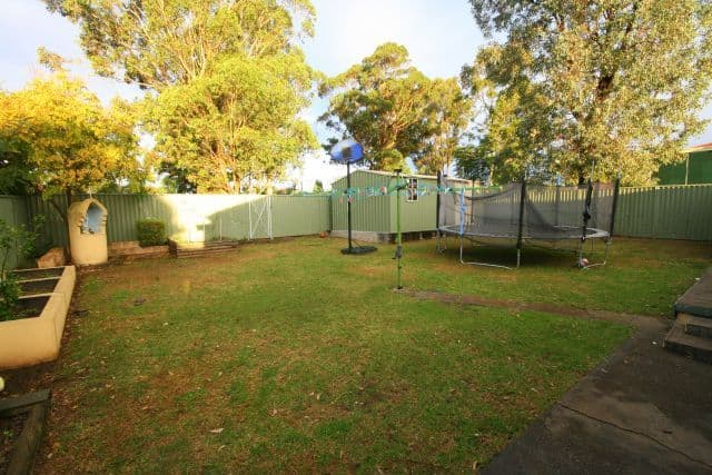7 Leighdon Street, BASS HILL NSW 2197, Bass Hill - Thumbnail 4