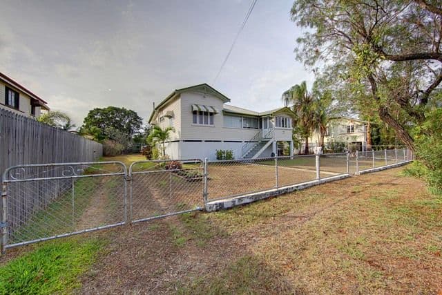 38 Carmody Street, HERMIT PARK QLD 4812, Hermit Park - Thumbnail 5