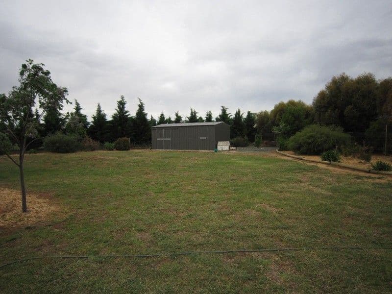 48 Chelsworth Drive, ECHUCA VIC 3564, Echuca - Thumbnail 2