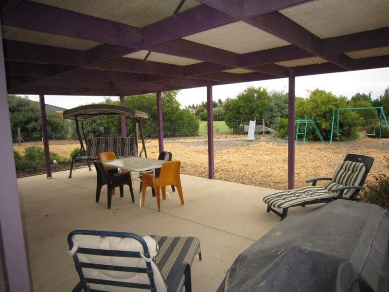 48 Chelsworth Drive, ECHUCA VIC 3564, Echuca - Thumbnail 4