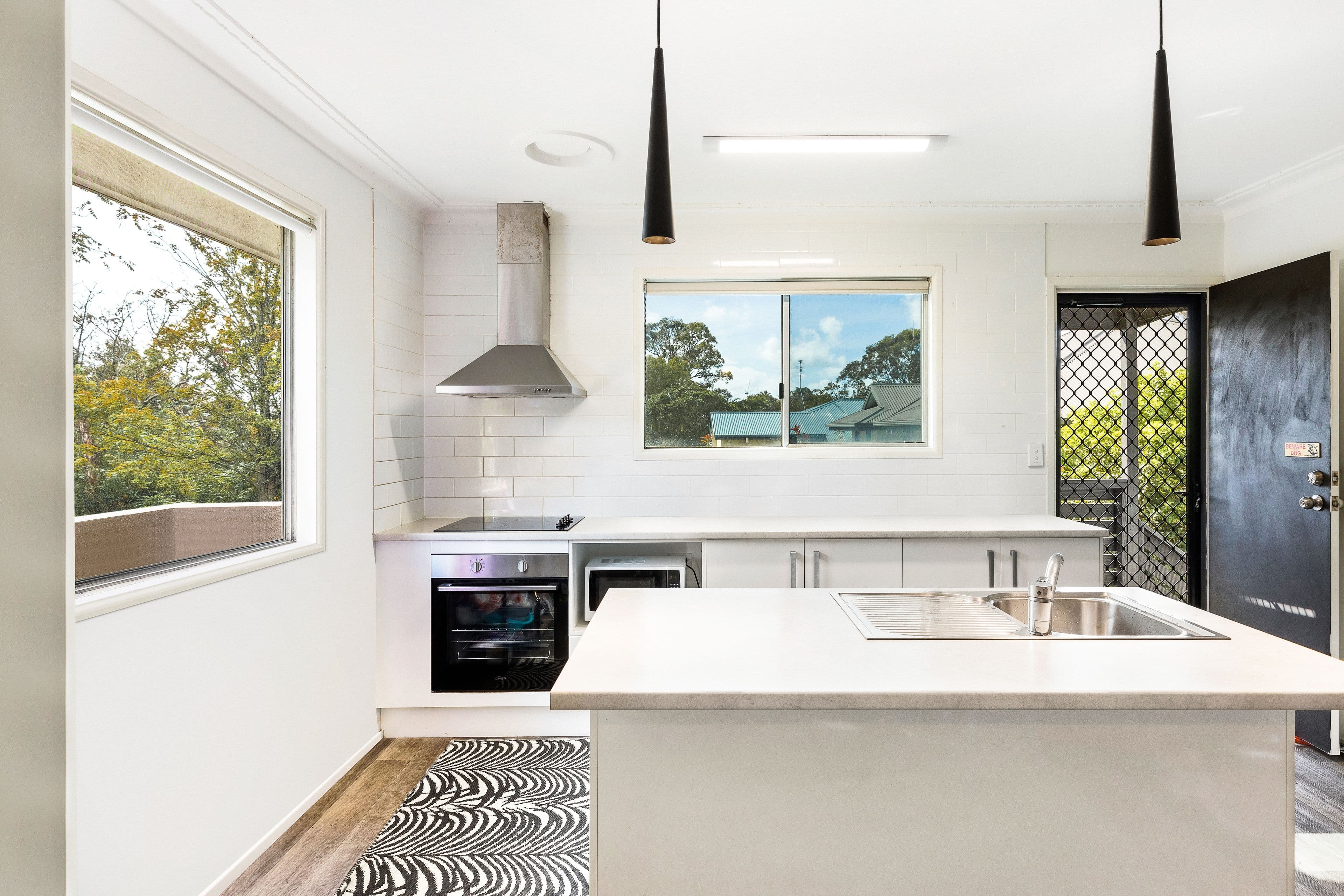 64 Minnie Street, Southport QLD 4215, Southport - Thumbnail 3