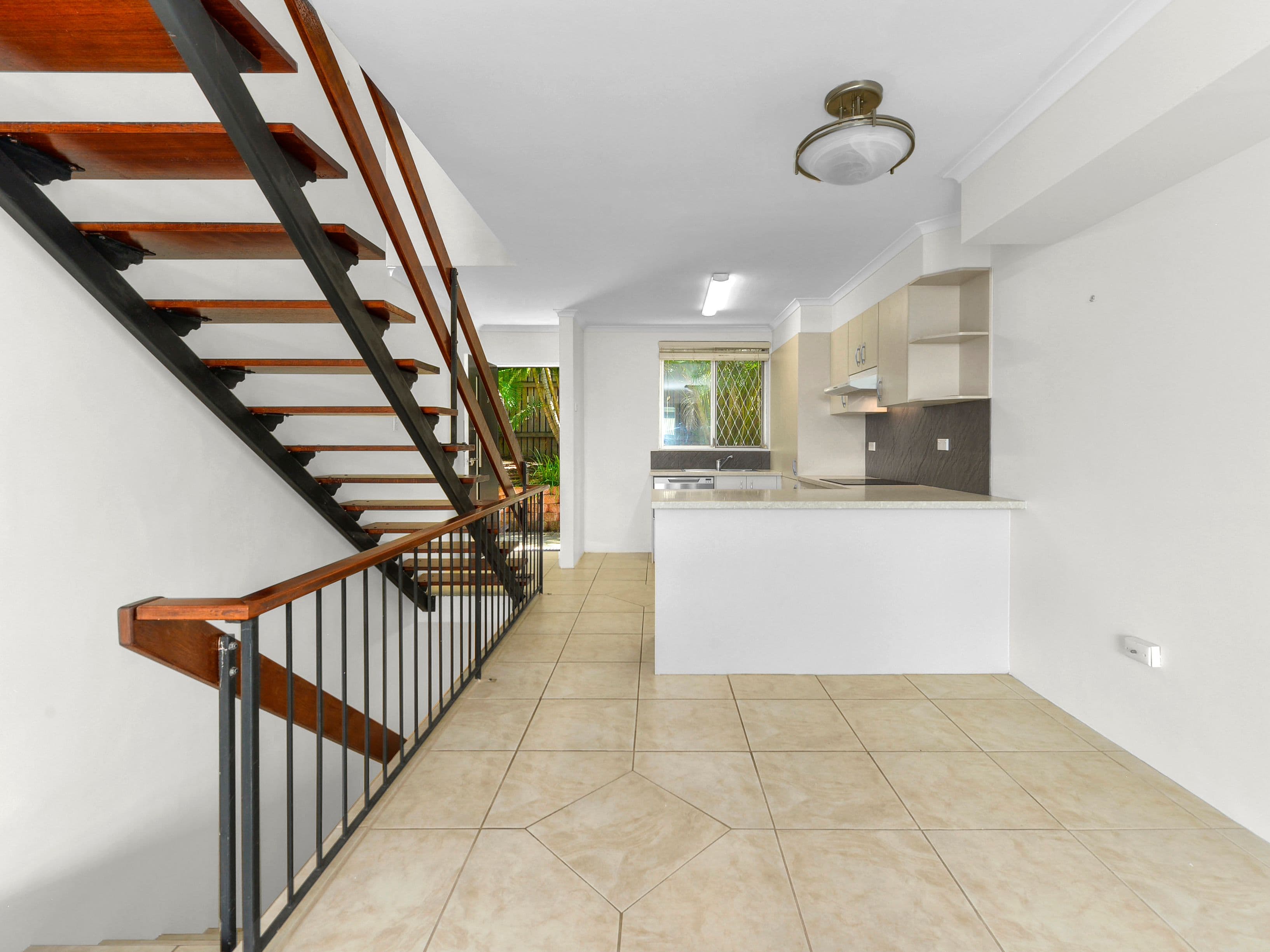32 Garrick Terrace, Herston QLD 4006, Herston - Thumbnail 2