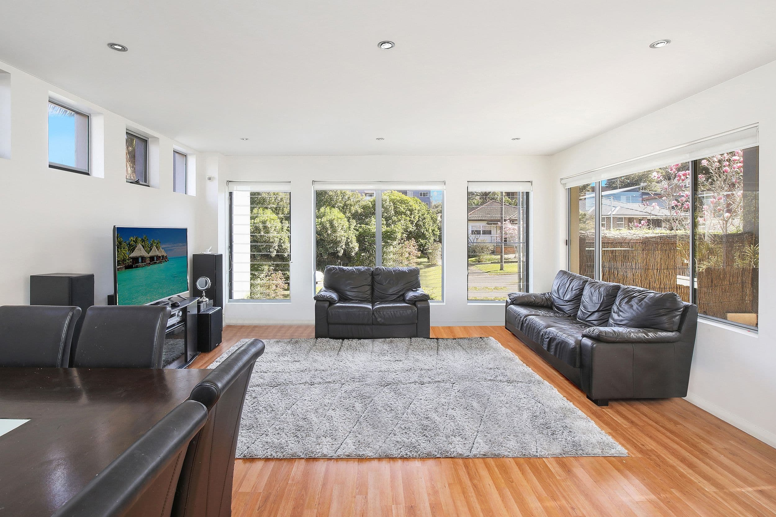 11 Moore Street, West Gosford NSW 2250, West Gosford - Thumbnail 2