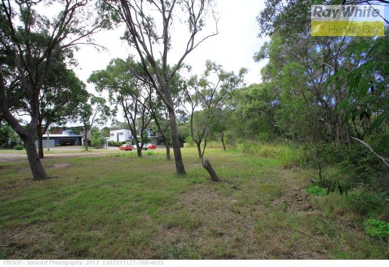 67 Moolyyir Street, URANGAN QLD 4655, Urangan - Thumbnail 3