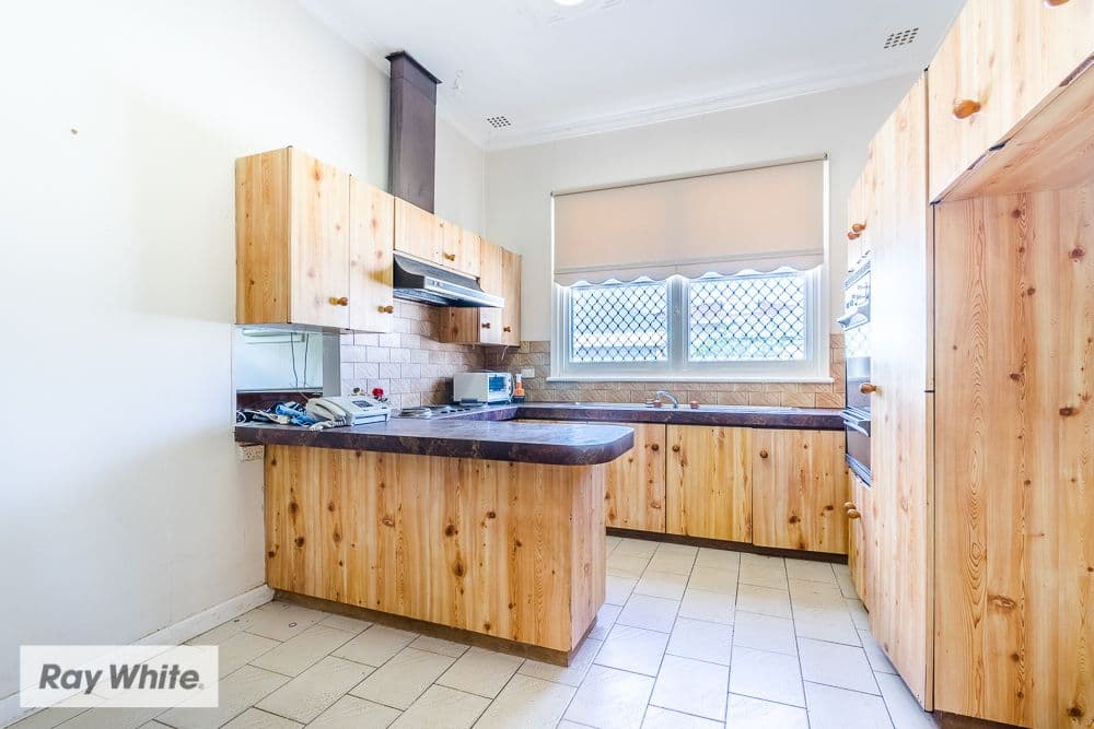 13 Croydon Avenue, Yokine WA 6060, Yokine - Thumbnail 7