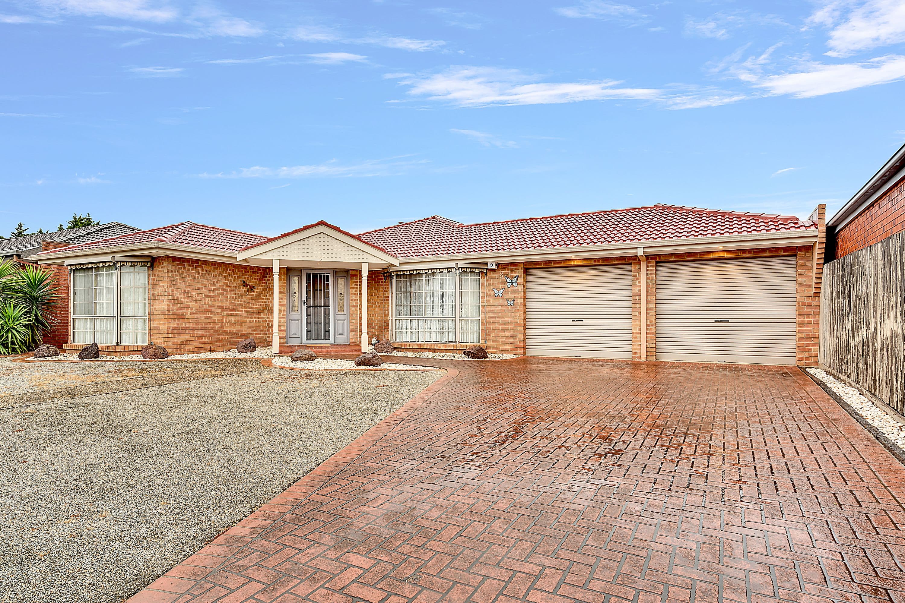 8 Pembroke Crescent, Craigieburn VIC 3064, Craigieburn - Thumbnail 2