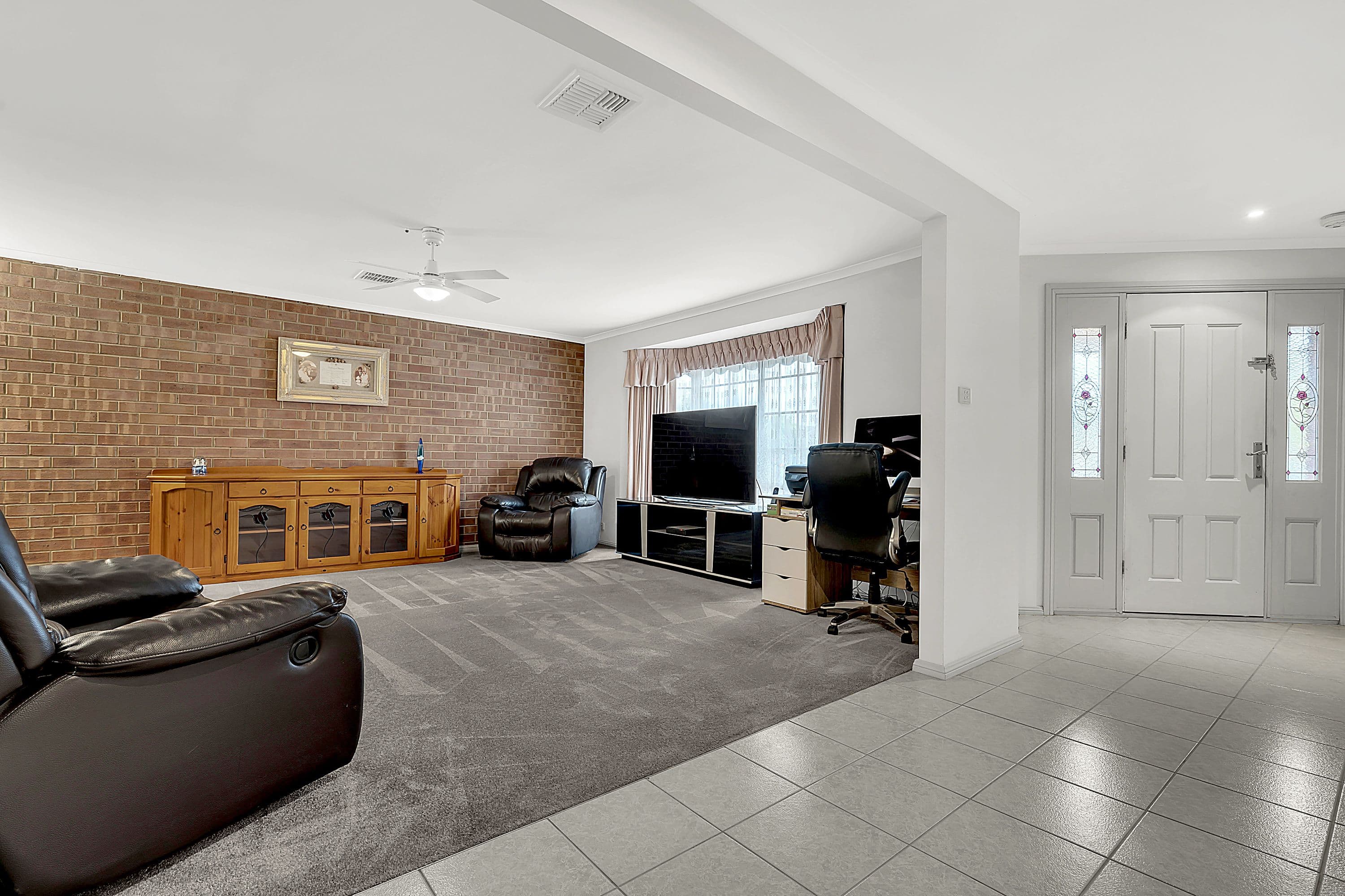 8 Pembroke Crescent, Craigieburn VIC 3064, Craigieburn - Thumbnail 5