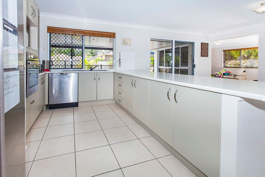 49 Sunview Road, Springfield QLD 4300, Springfield - Thumbnail 3