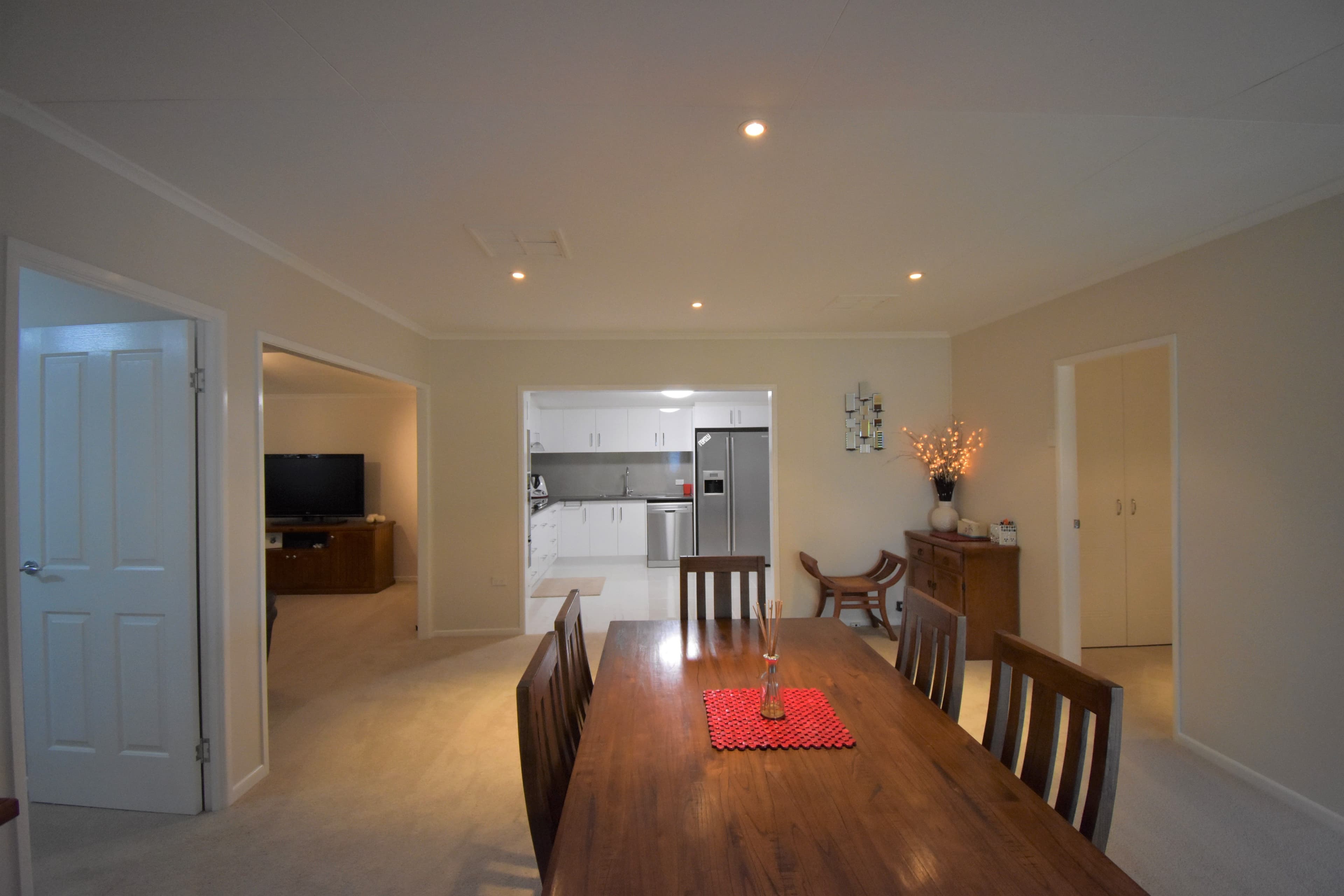 21 Galah Street, Longreach QLD 4730, Longreach - Thumbnail 2