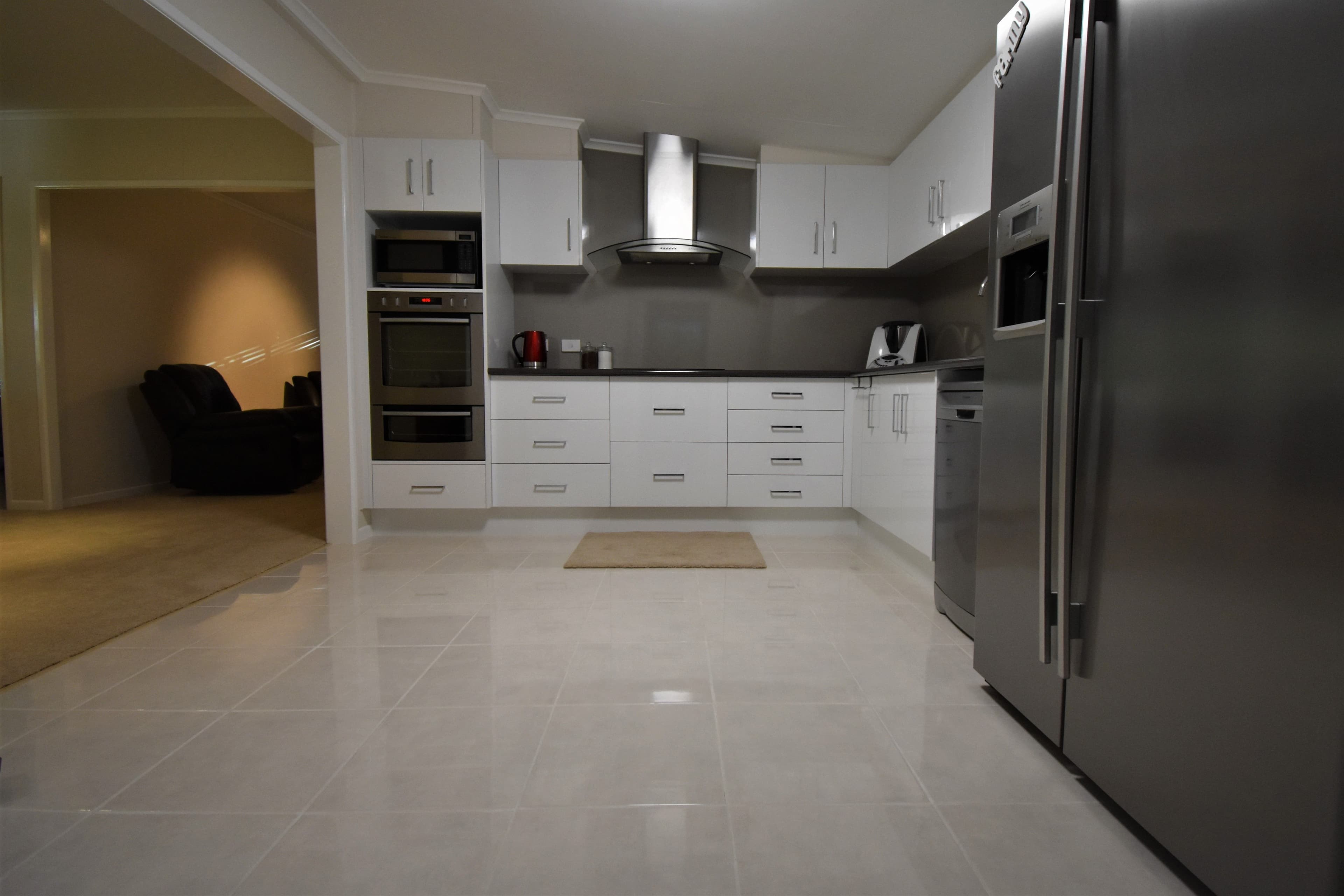 21 Galah Street, Longreach QLD 4730, Longreach - Thumbnail 3