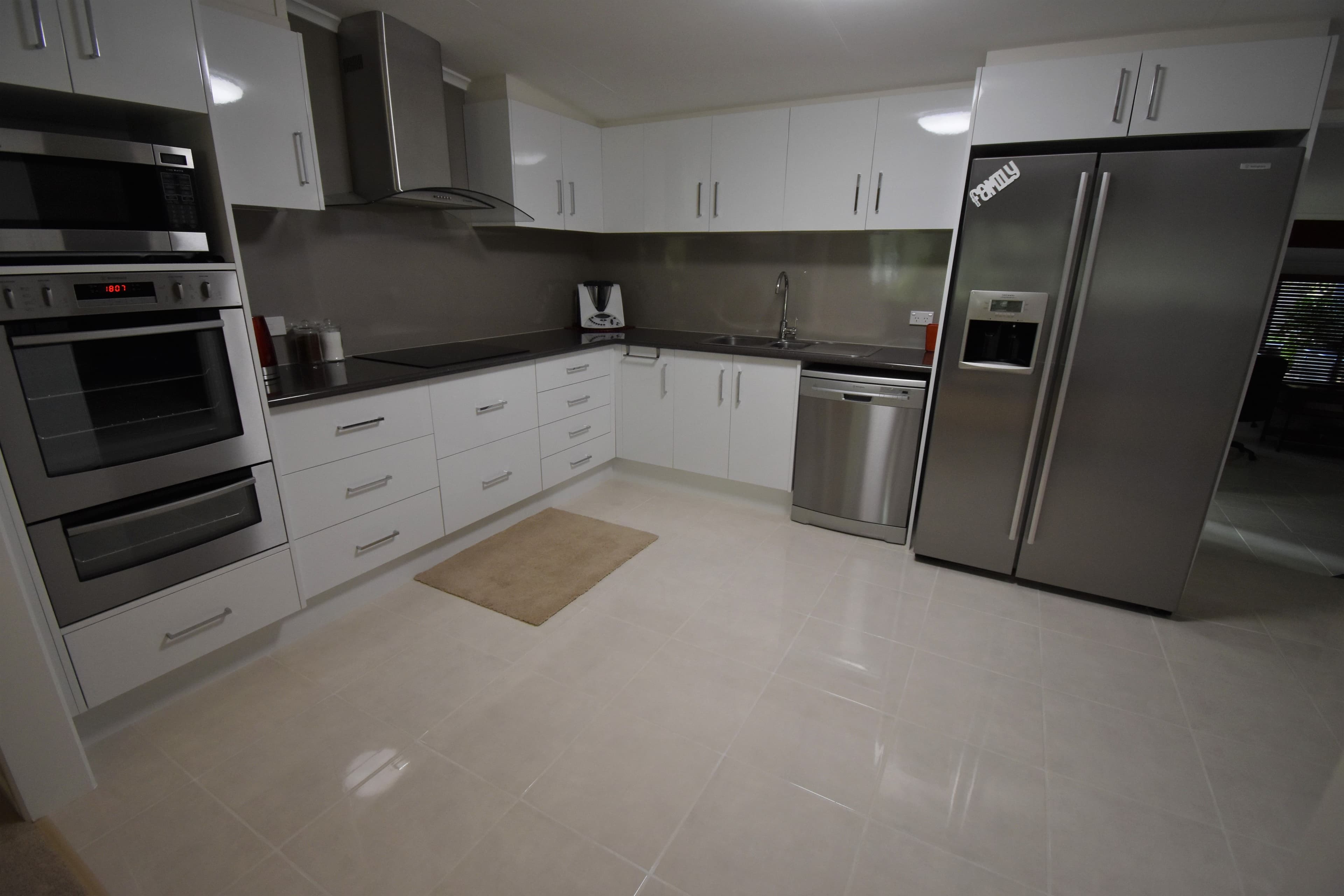 21 Galah Street, Longreach QLD 4730, Longreach - Thumbnail 4
