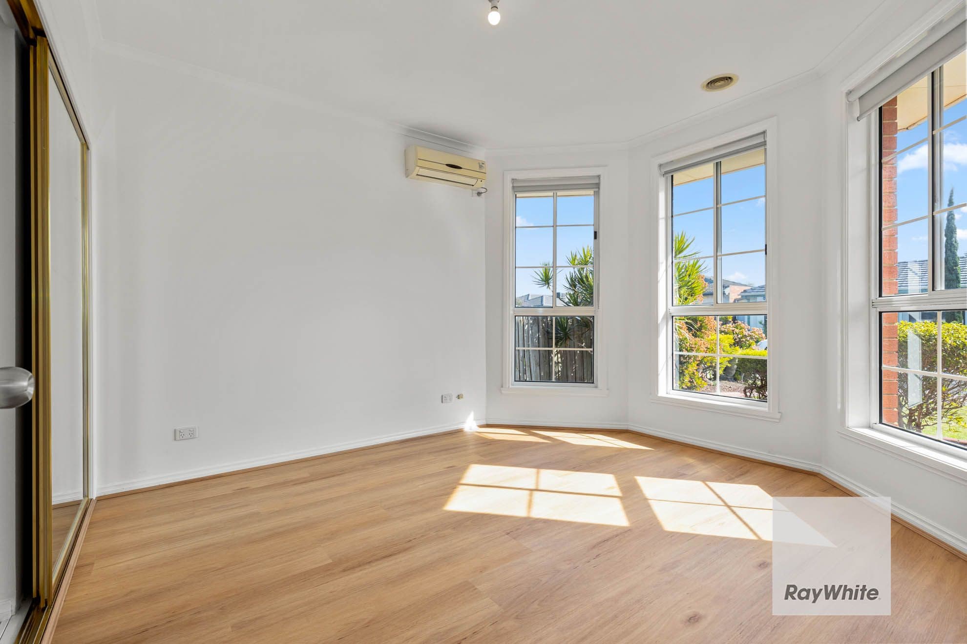 4 Gorong Walk, Delahey VIC 3037, Delahey - Thumbnail 4