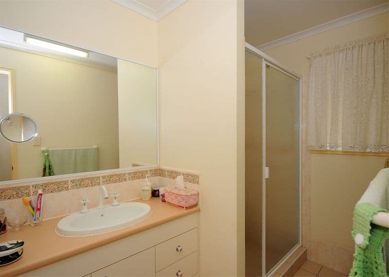 20 Aqualine Drive, POINT VERNON QLD 4655, Point Vernon - Thumbnail 8