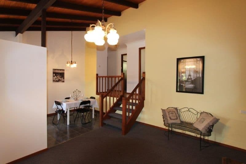 2 Dixon Place, LISMORE HEIGHTS NSW 2480, Lismore - Thumbnail 2