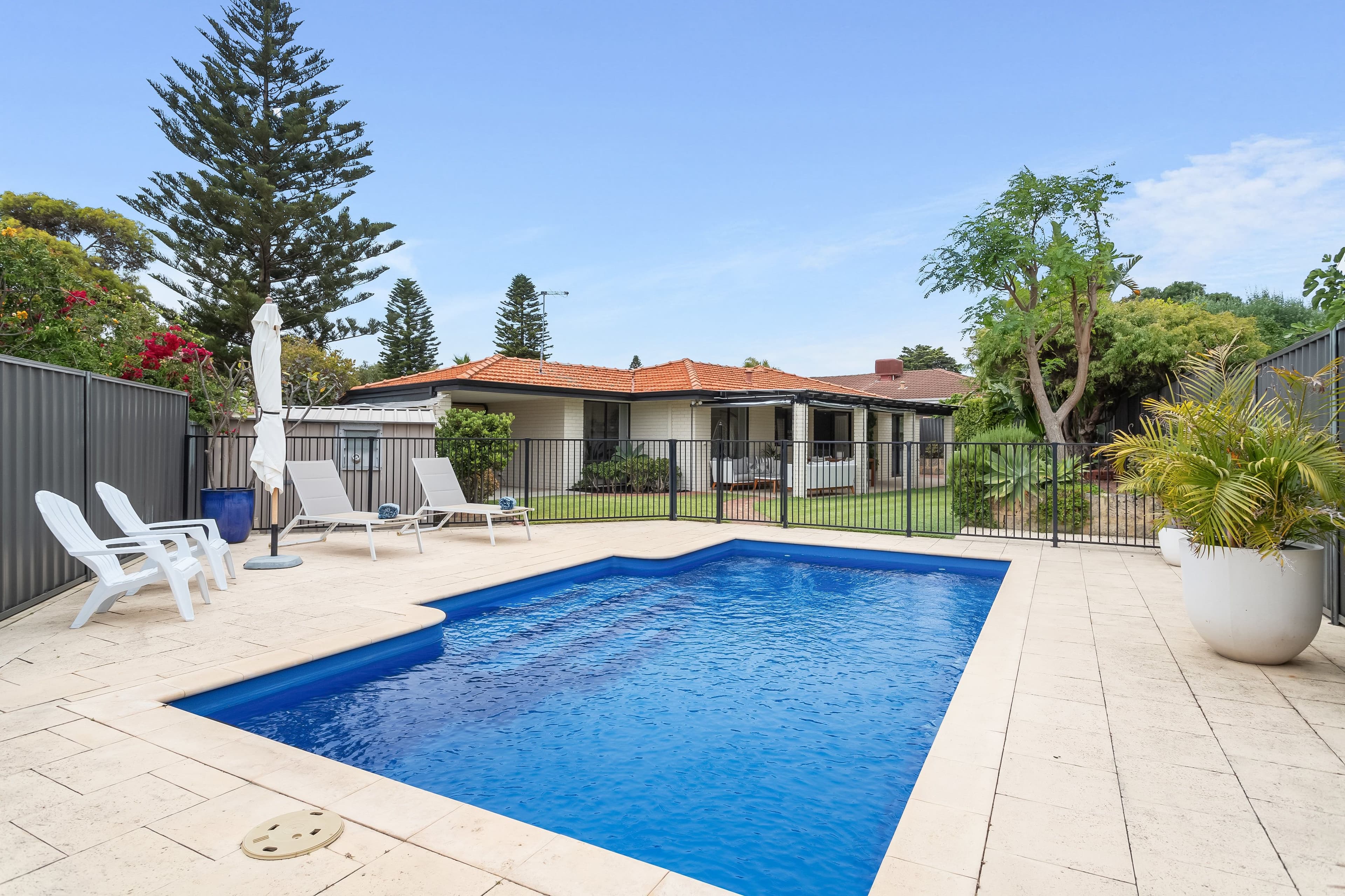7 Galant Close, Kallaroo WA 6025, Kallaroo - Thumbnail 2