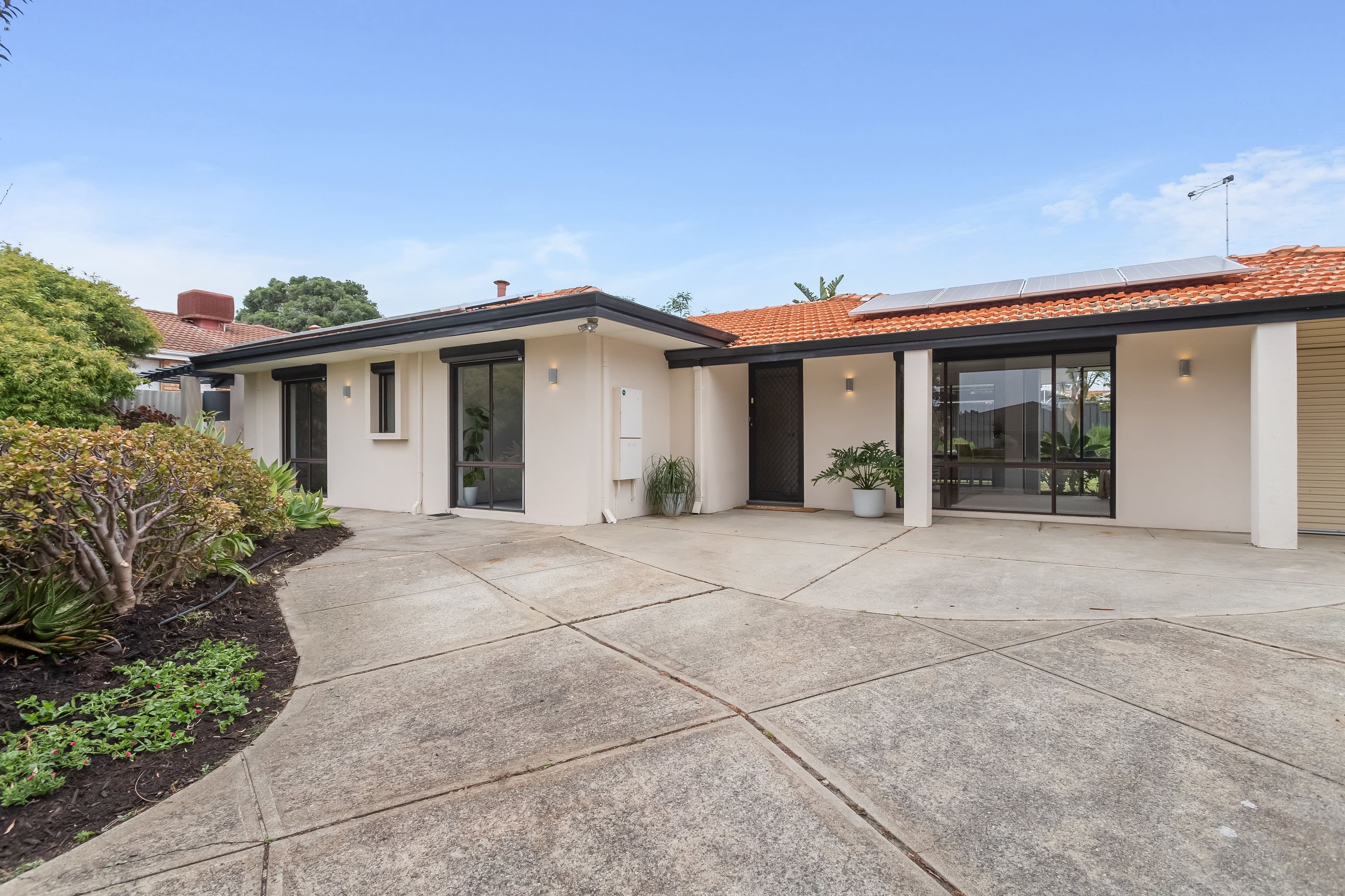 7 Galant Close, Kallaroo WA 6025, Kallaroo - Thumbnail 3