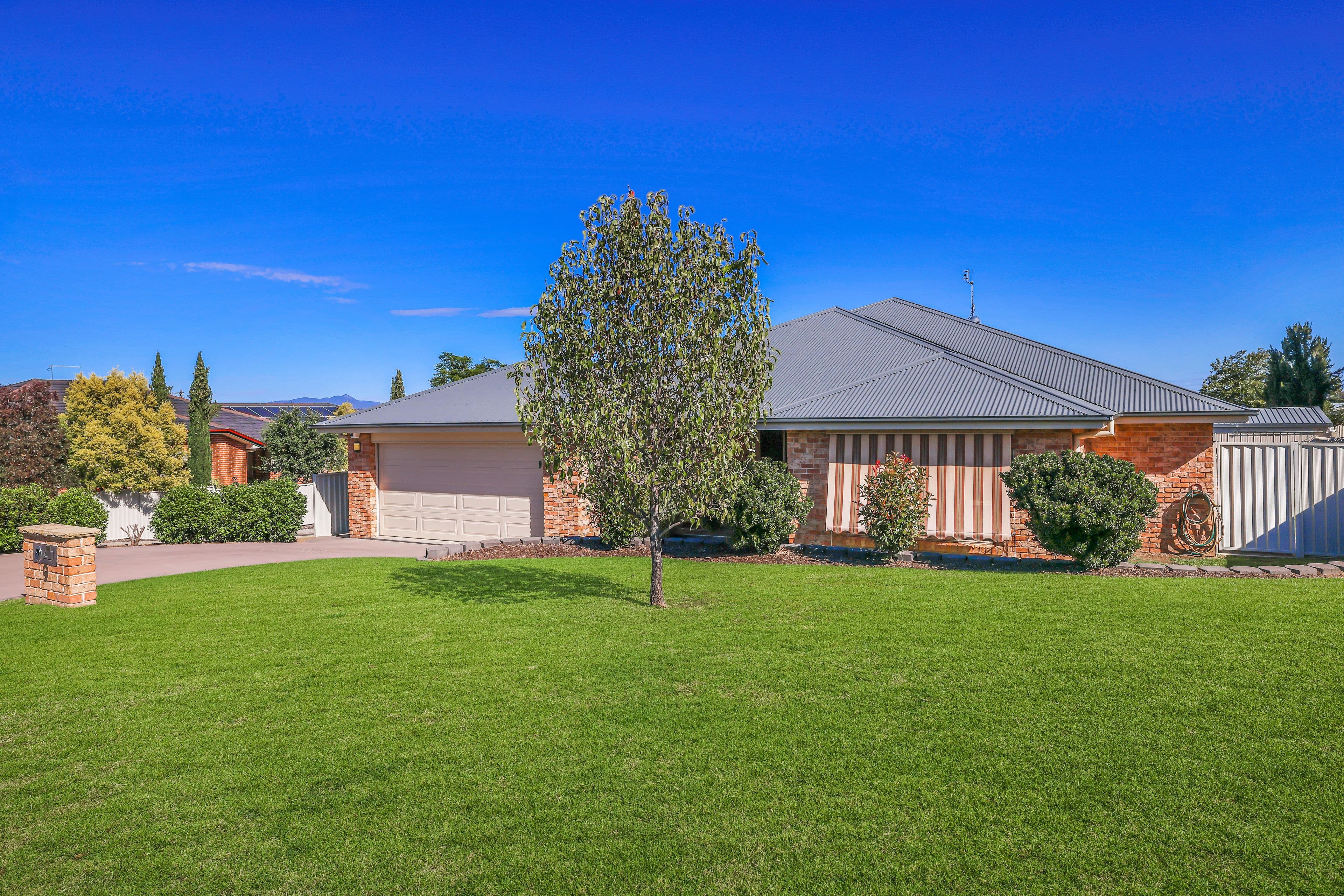 9 Mulconda Close, Tamworth NSW 2340, Tamworth - Image 1