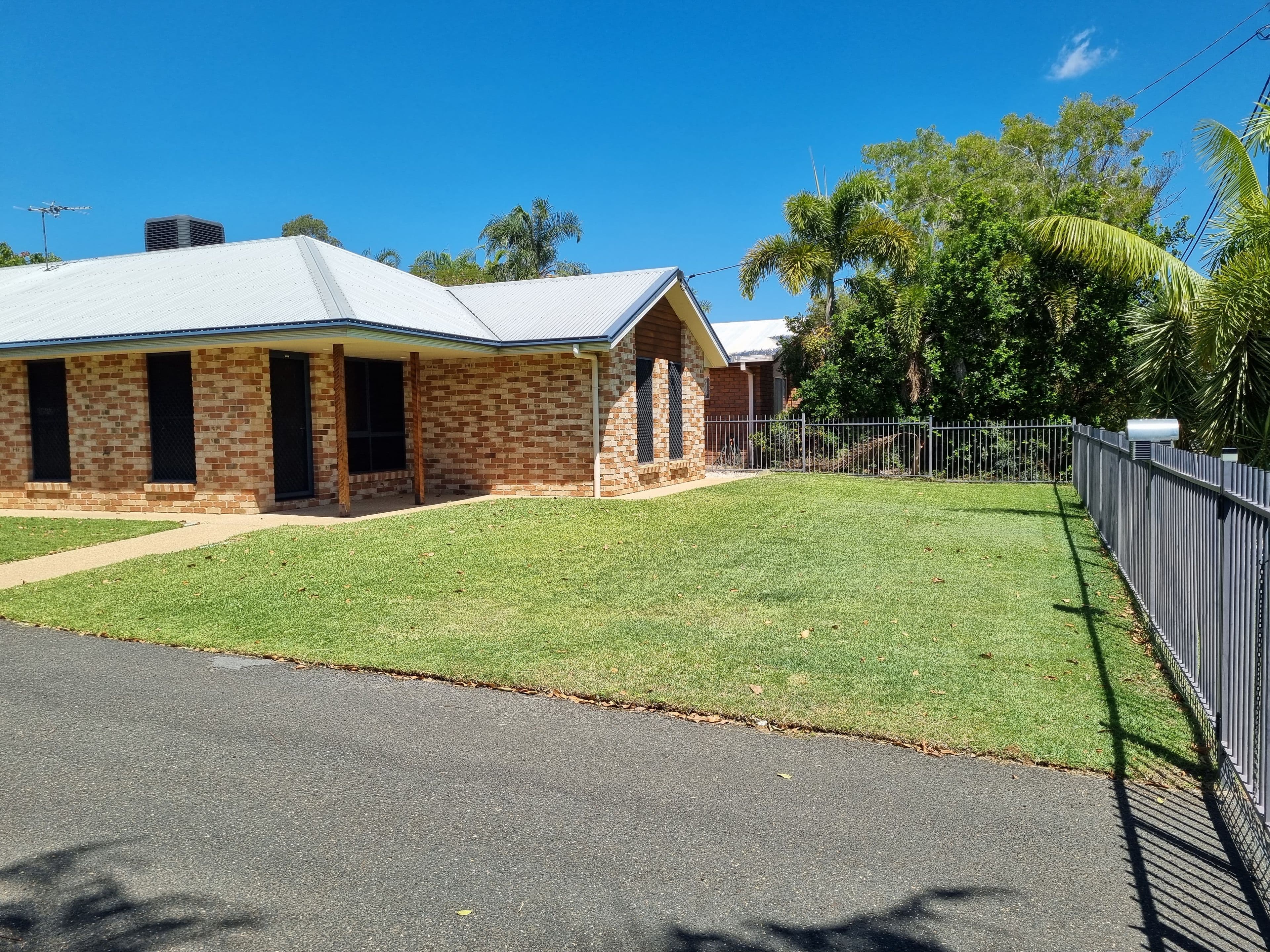 16 Cardinal Drive, Emerald QLD 4720, Emerald - Thumbnail 3