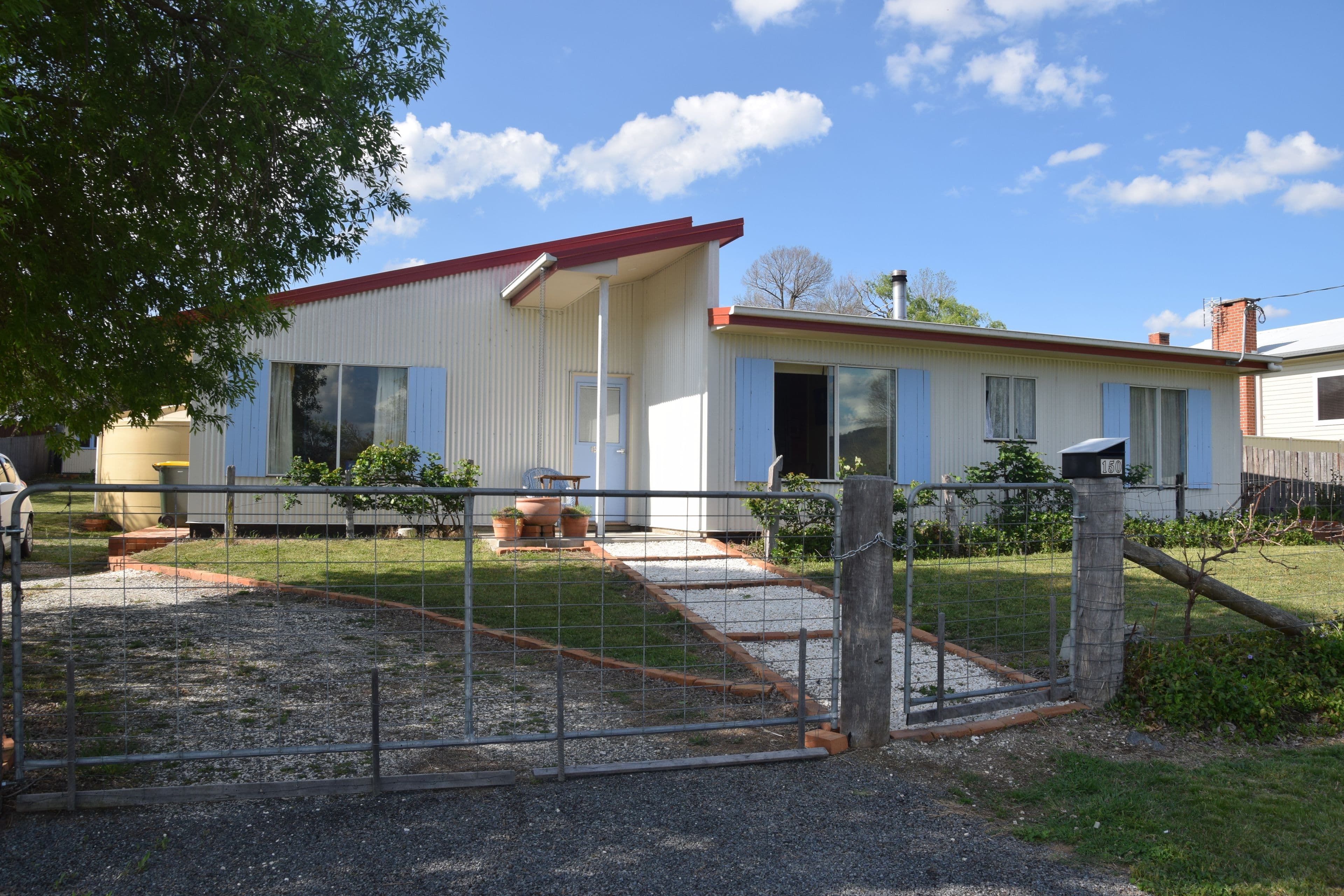 150 Molesworth Street, Tenterfield - Image 1