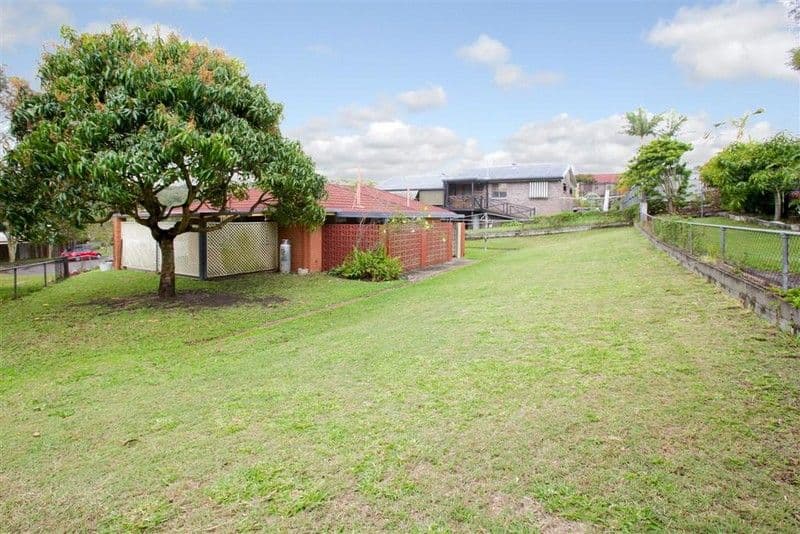 16 Glenlinton Street, HOLLAND PARK QLD 4121, Holland Park - Thumbnail 7