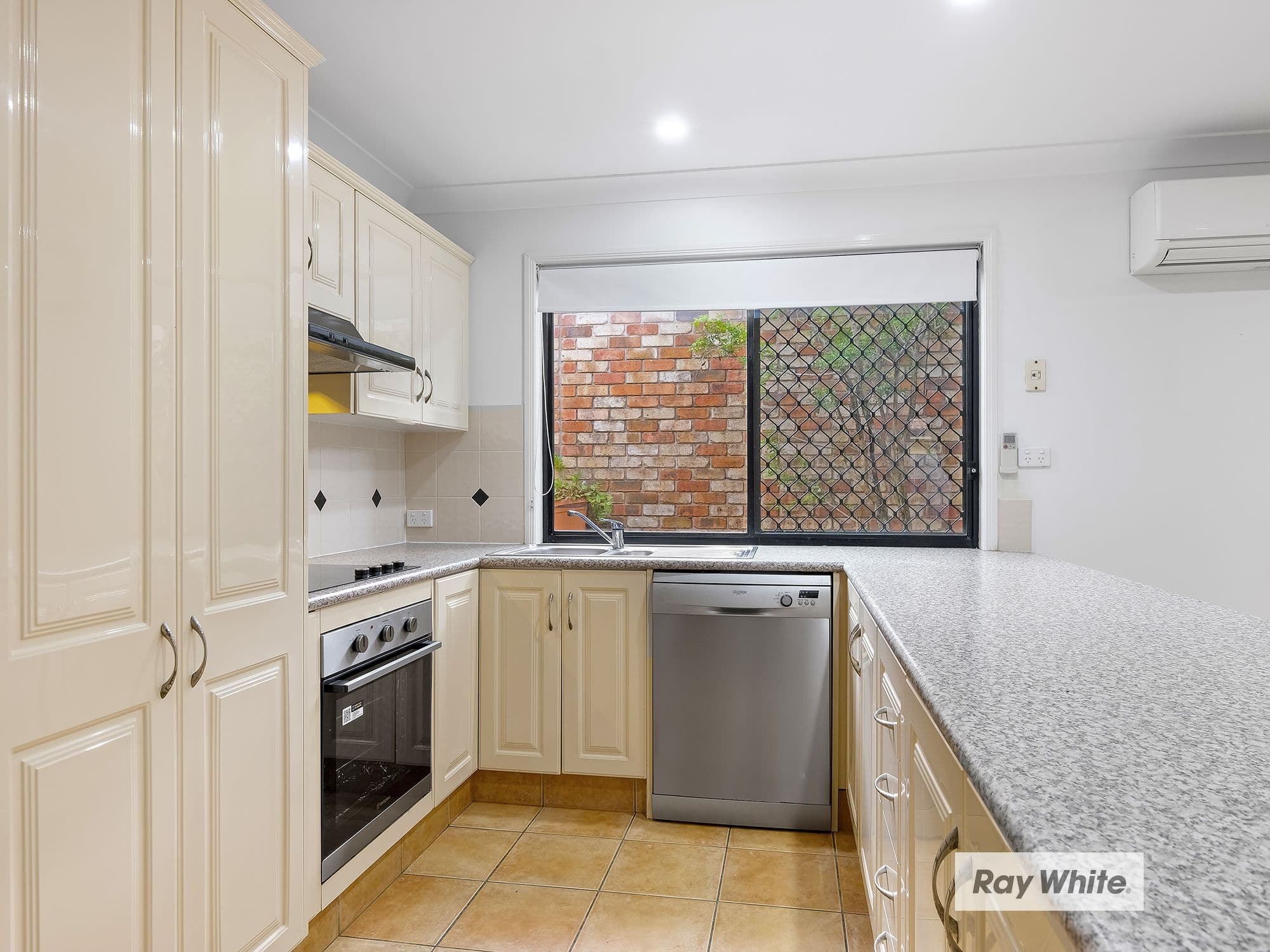 17 Medici Place, Forest Lake QLD 4078, Forest Lake - Thumbnail 3