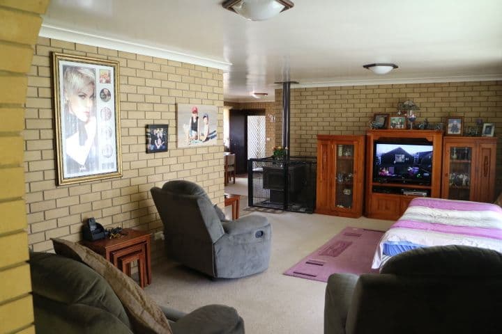 17 Wentworth Street, Glen Innes - Thumbnail 2