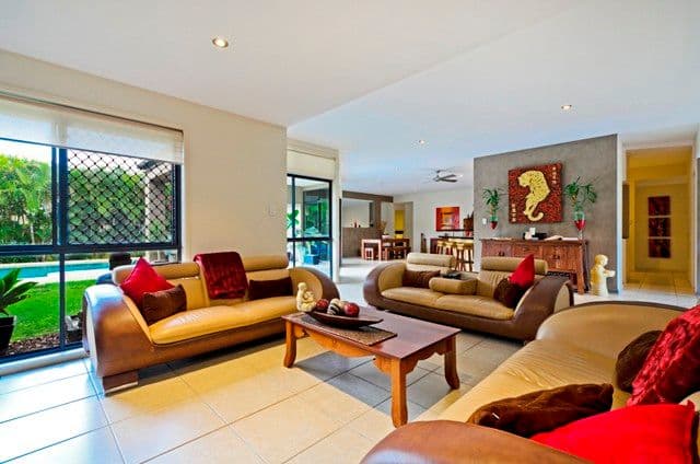 7 Torquay Place, ARUNDEL QLD 4214, Arundel - Thumbnail 3