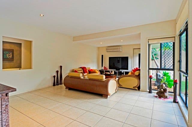 7 Torquay Place, ARUNDEL QLD 4214, Arundel - Thumbnail 5