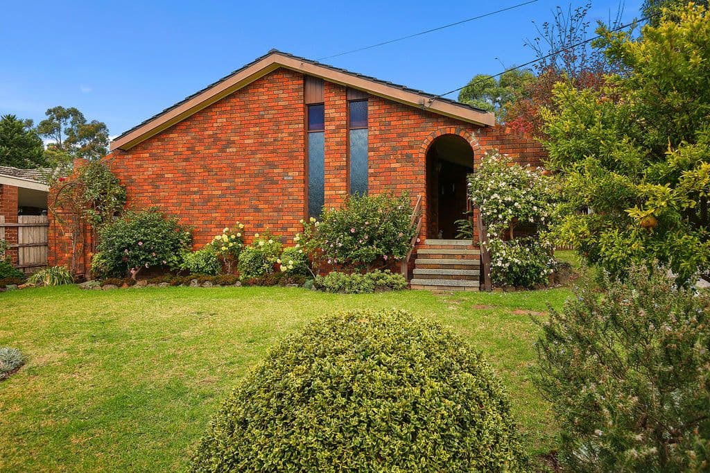 18 Bronwyn Street, Coldstream VIC 3770, Coldstream - Thumbnail 2