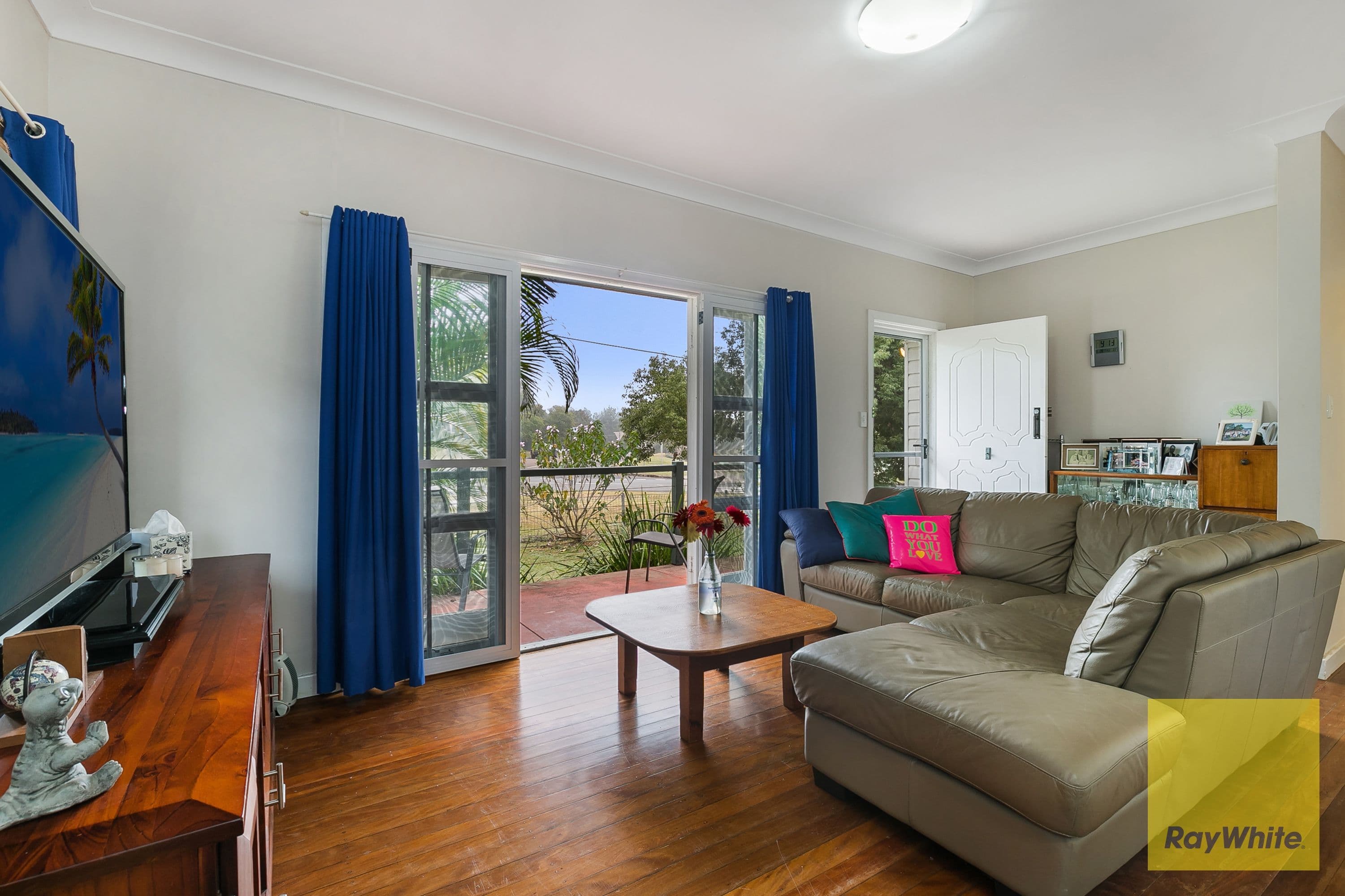 7 Waratah Avenue, Graceville QLD 4075, Graceville - Thumbnail 3