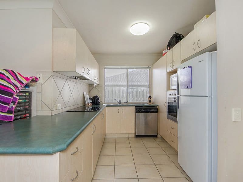 24 Meadowbank Drive, UPPER COOMERA QLD 4209, Upper Coomera - Thumbnail 3