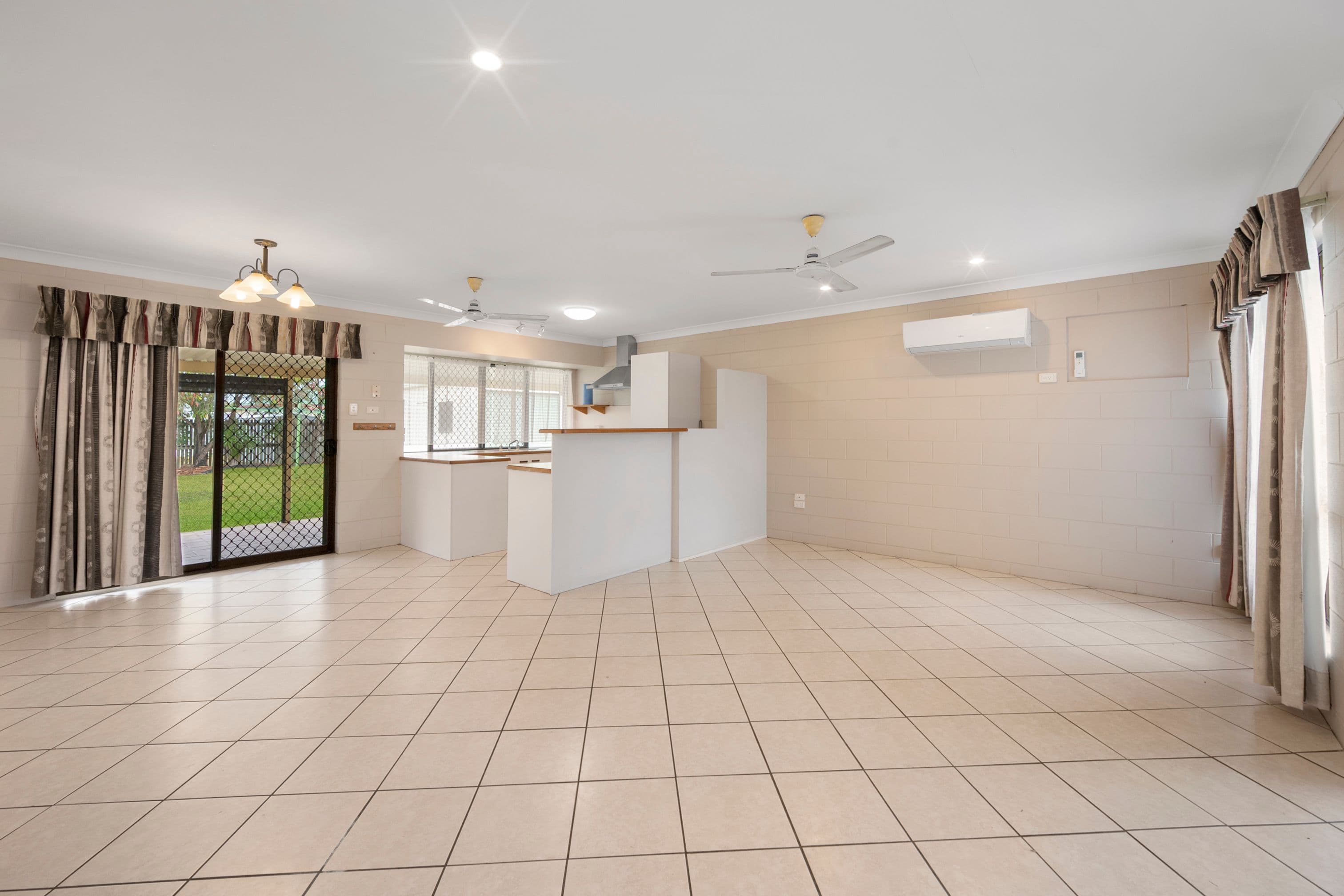 8 Carnarvon Court, Deeragun QLD 4818, Deeragun - Thumbnail 2