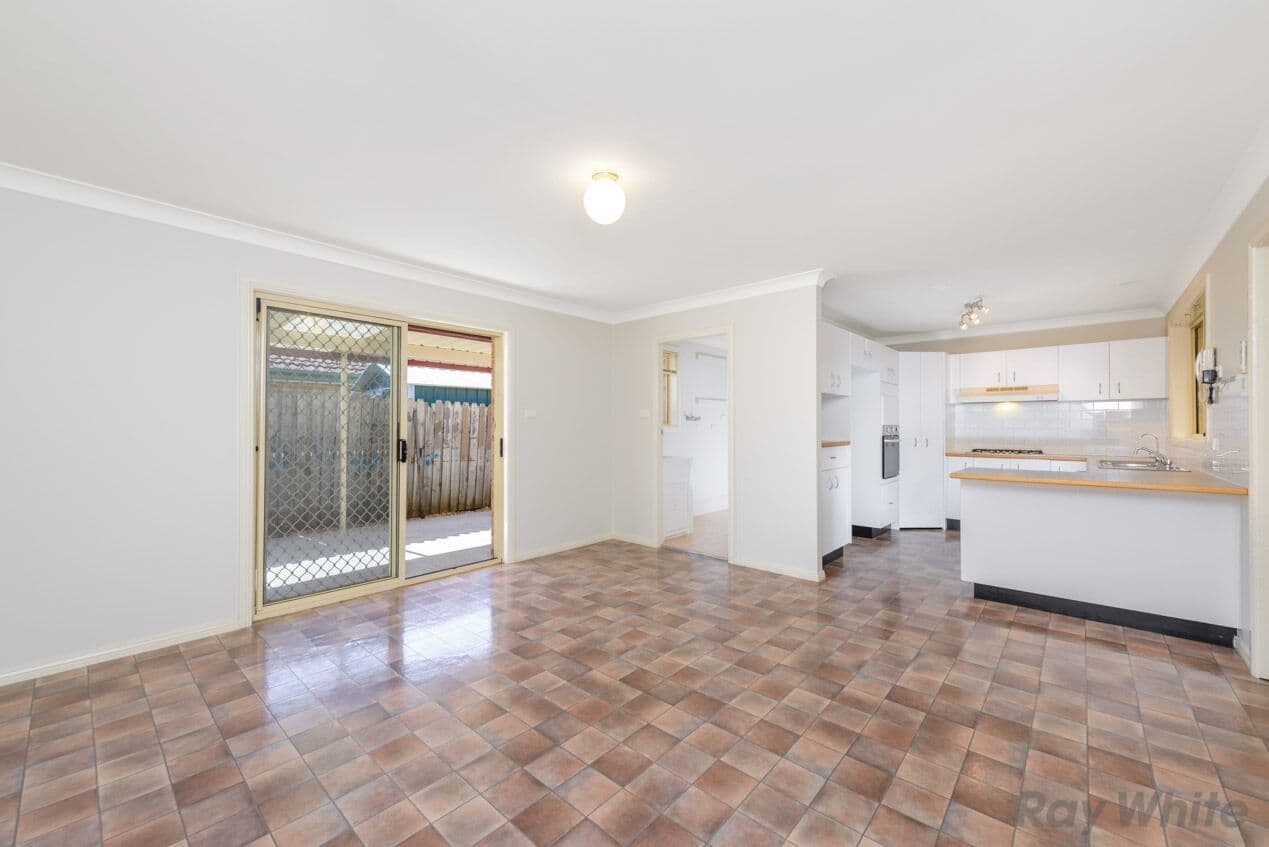16 Glengyle Court, Wattle Grove - Thumbnail 2