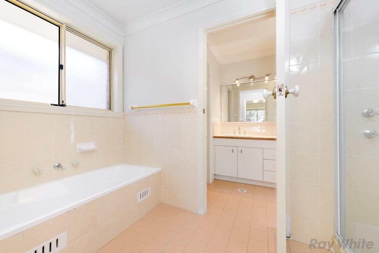 16 Glengyle Court, Wattle Grove - Thumbnail 4