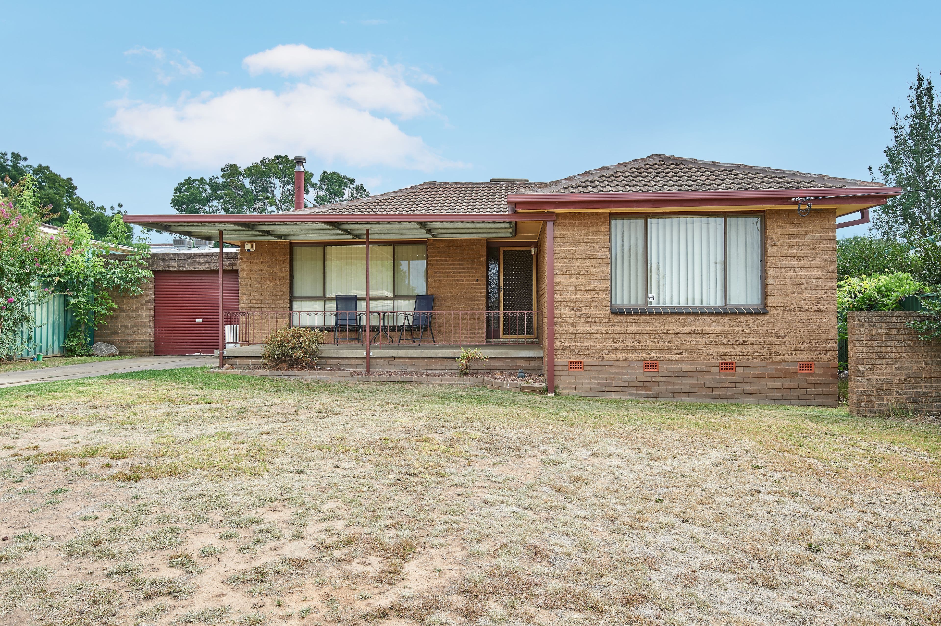 11 Willow Street, Kooringal - Image 1