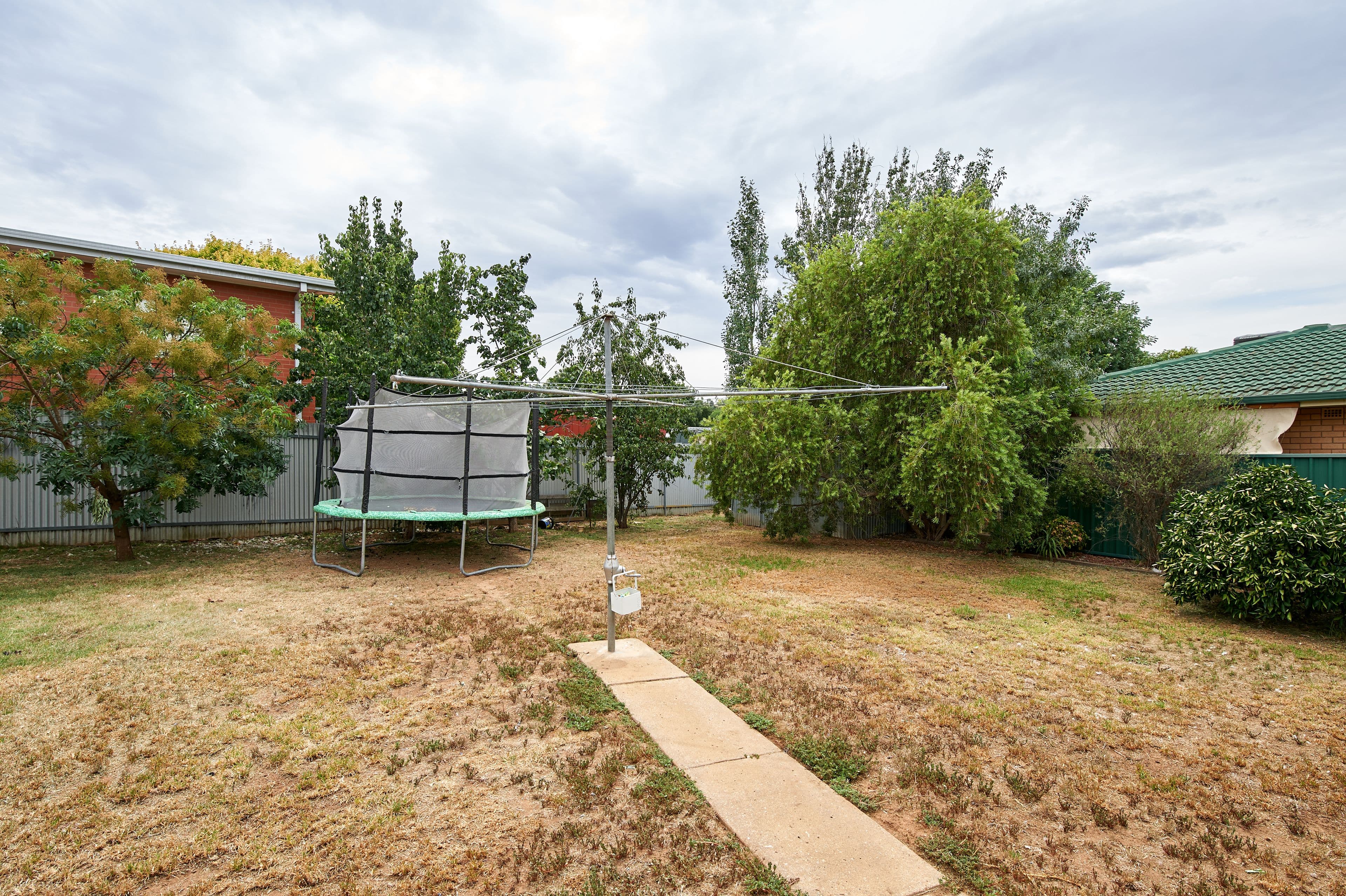 11 Willow Street, Kooringal - Thumbnail 8