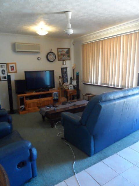 15 Langridge Crescent, ORELIA WA 6167, Orelia - Thumbnail 2