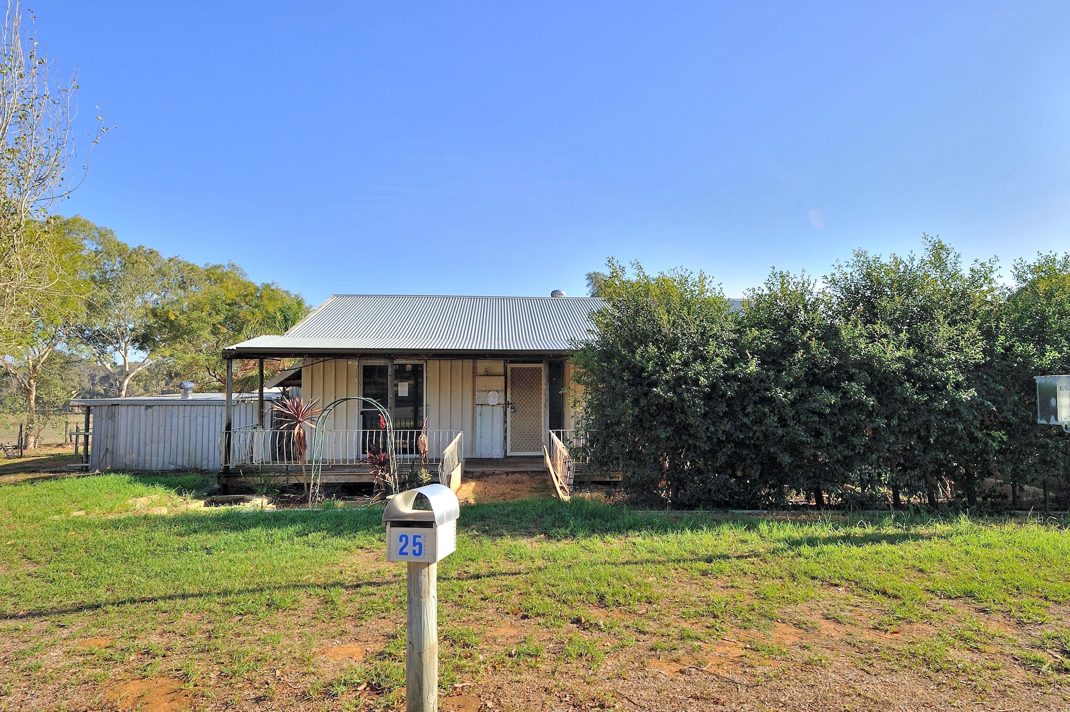 25 Jones Street, Gingin WA 6503, Gingin - Thumbnail 5