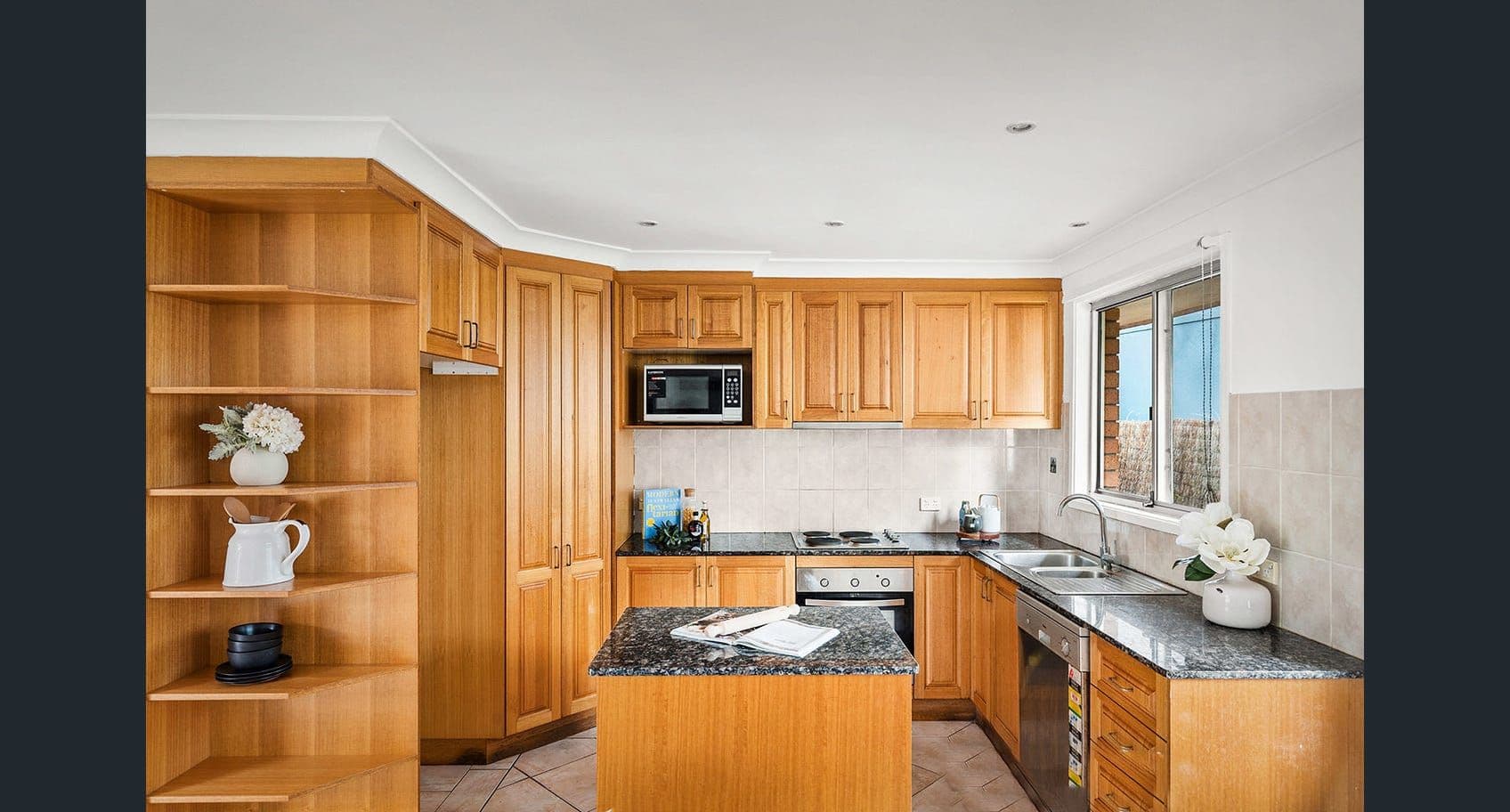 31 Luculia Avenue, Baulkham Hills NSW 2153, Baulkham Hills - Thumbnail 4