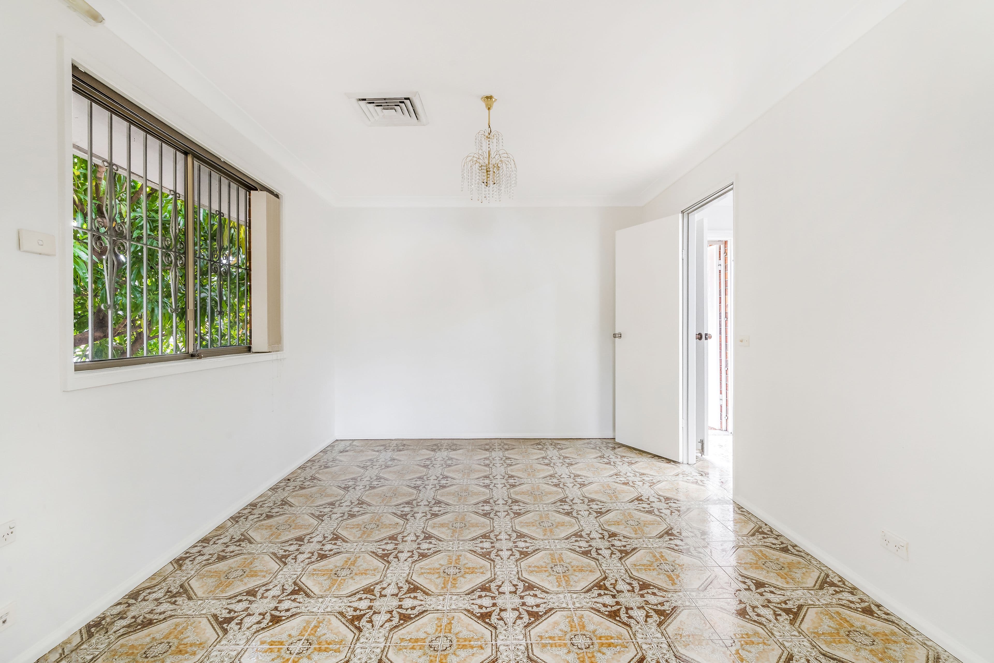 5 Conrad Street, Wetherill Park NSW 2164, Wetherill Park - Thumbnail 8
